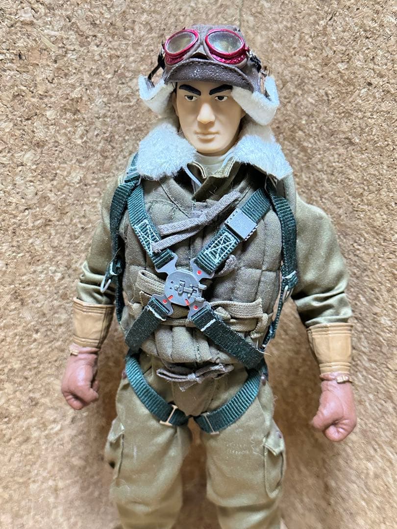 神戸一尺堂　1/6 日本海軍ゼロ戦パイロット 2 冬服バージョン　限定40体