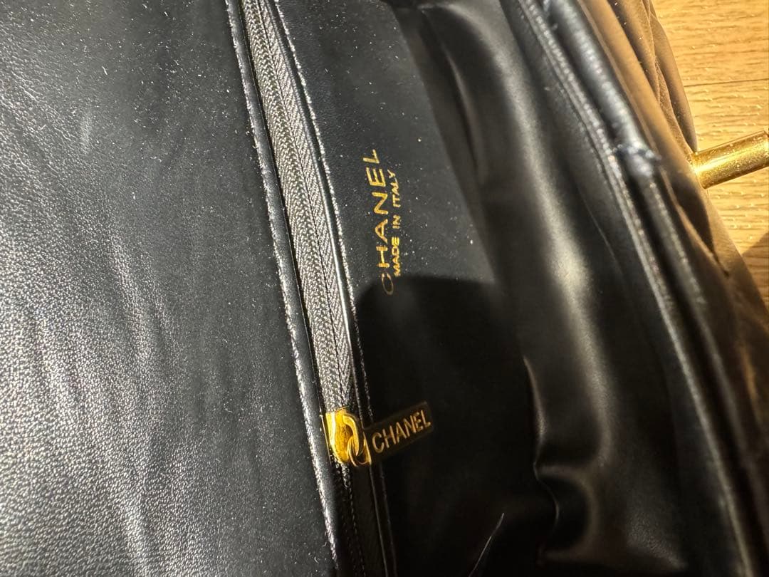 CHANEL ブラック キルティングチェーンバッグ　ノベルティ