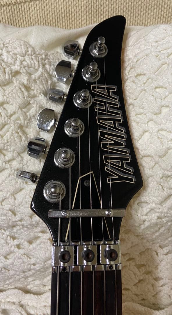 YAMAHA RGX 421D フロイドローズ トレモロ・パープル色でカッコいい