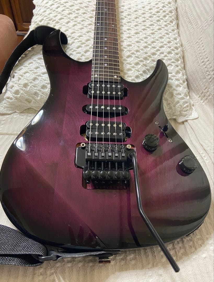 YAMAHA RGX 421D フロイドローズ トレモロ・パープル色でカッコいい