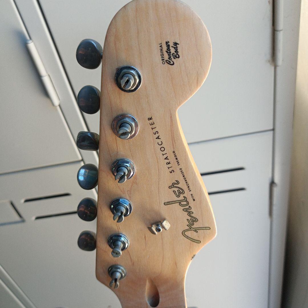 Fender stratocaster エレキギター