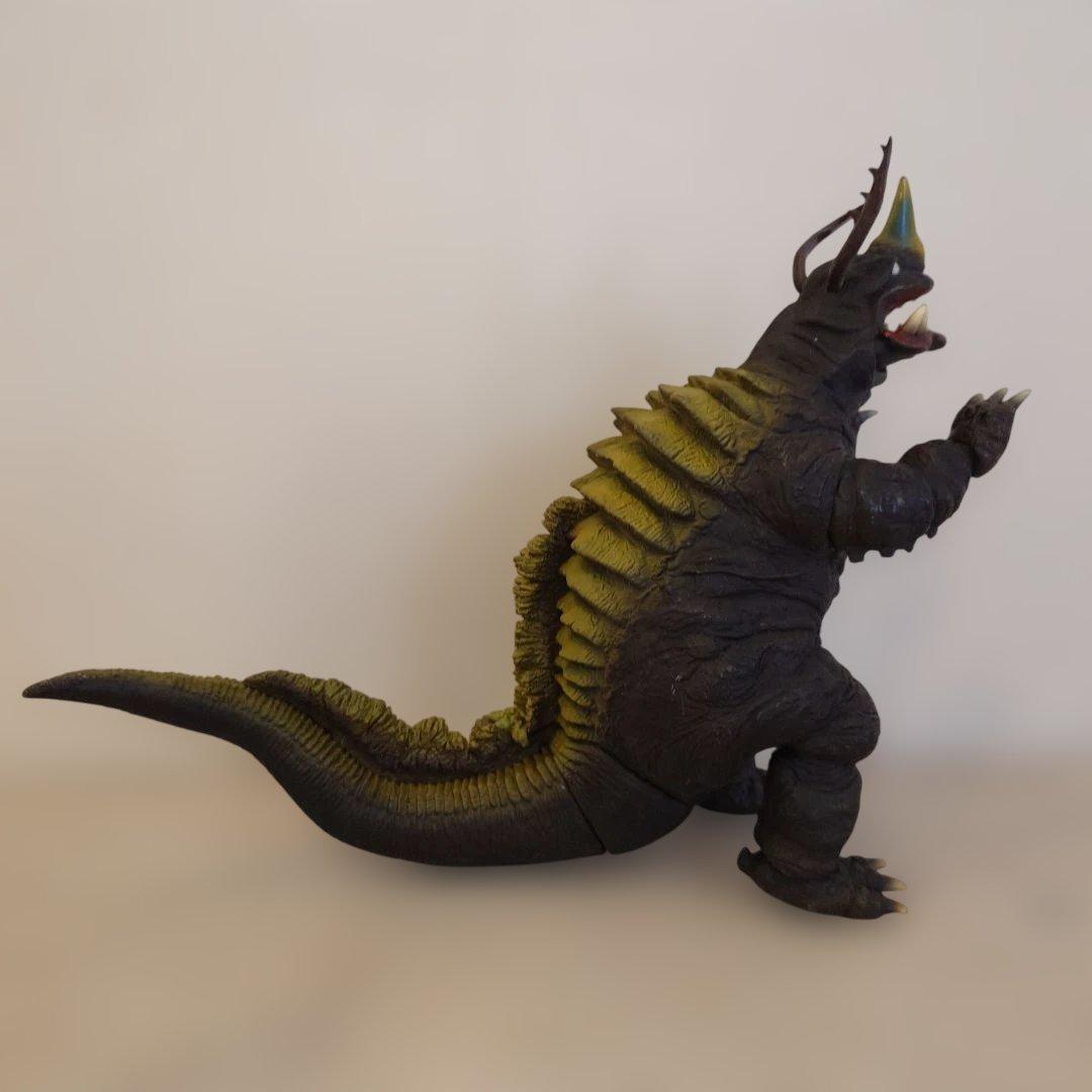 エクスプラス大怪獣シリーズ　ネロンガ 尻尾の向き変更用のパーツ付 箱なし