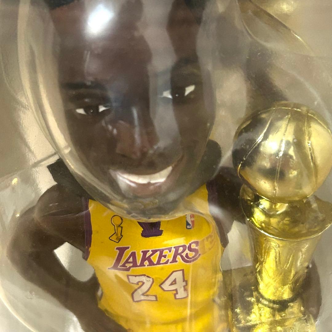 希少 コービー・ブライアント 2009 NBA チャンピオンシップ ボブルヘッド