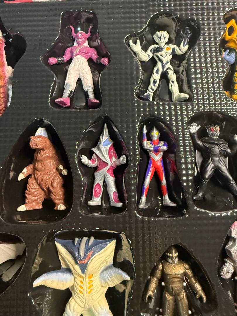 ウルトラマンティガ ティガモンスター超全集 PART1 希少品
