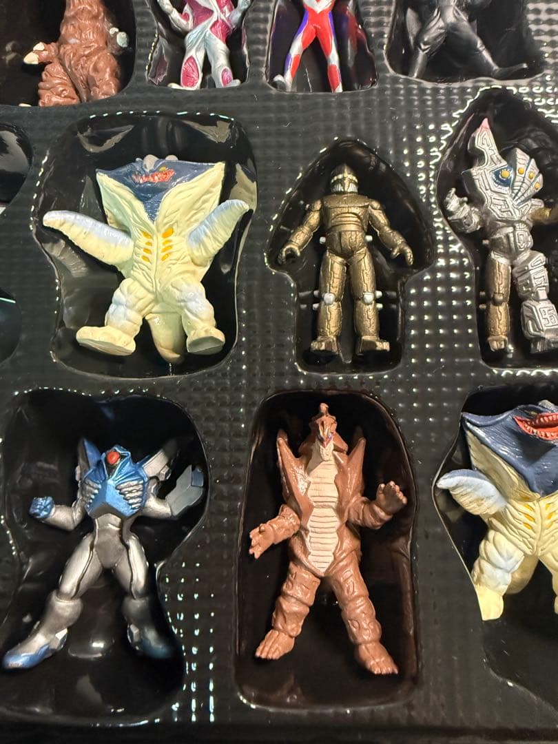 ウルトラマンティガ ティガモンスター超全集 PART1 希少品