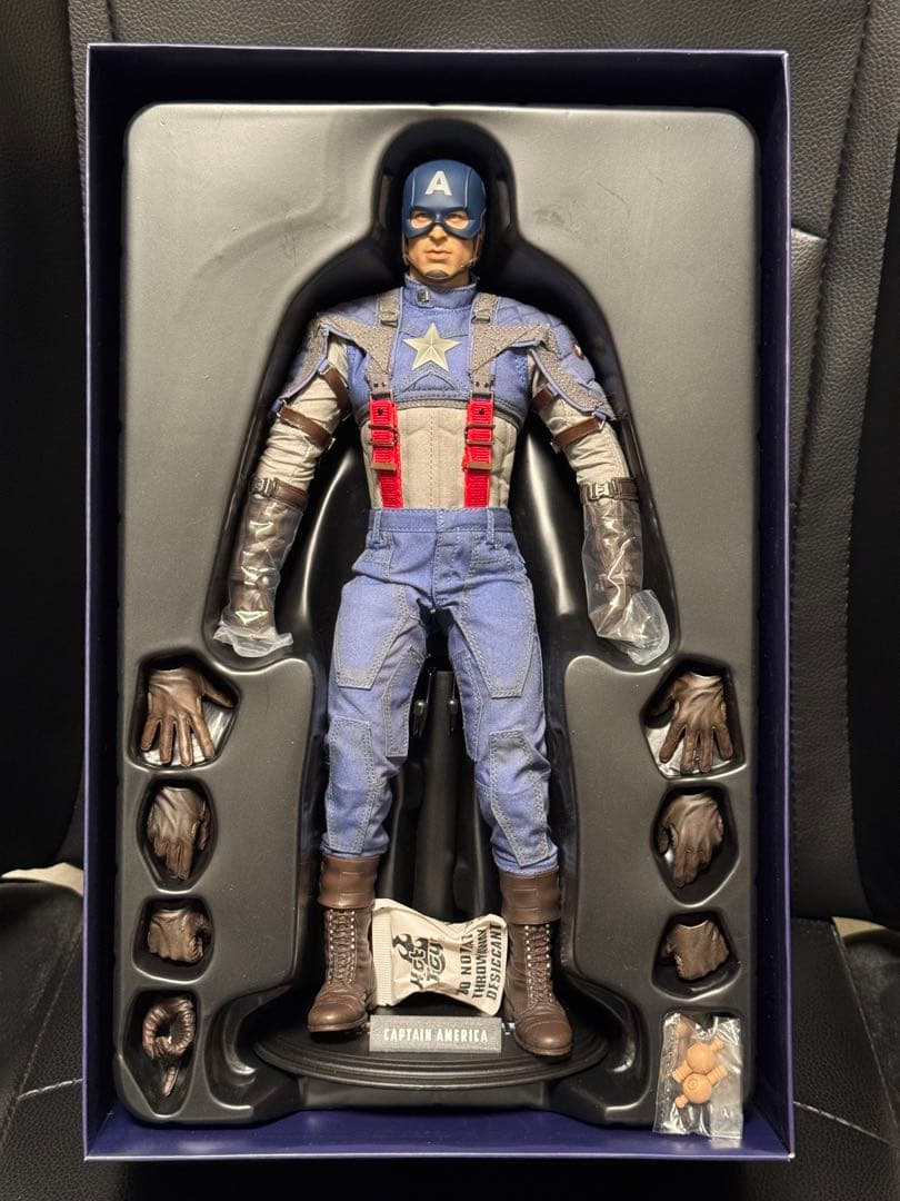 難あり　HOT TOYS　ホットトイズ キャプテンアメリカ