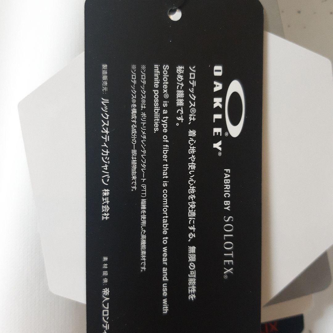 新品　オークリーゴルフ　メンズウエア　スカルタートルネックミドル　長袖シャツ