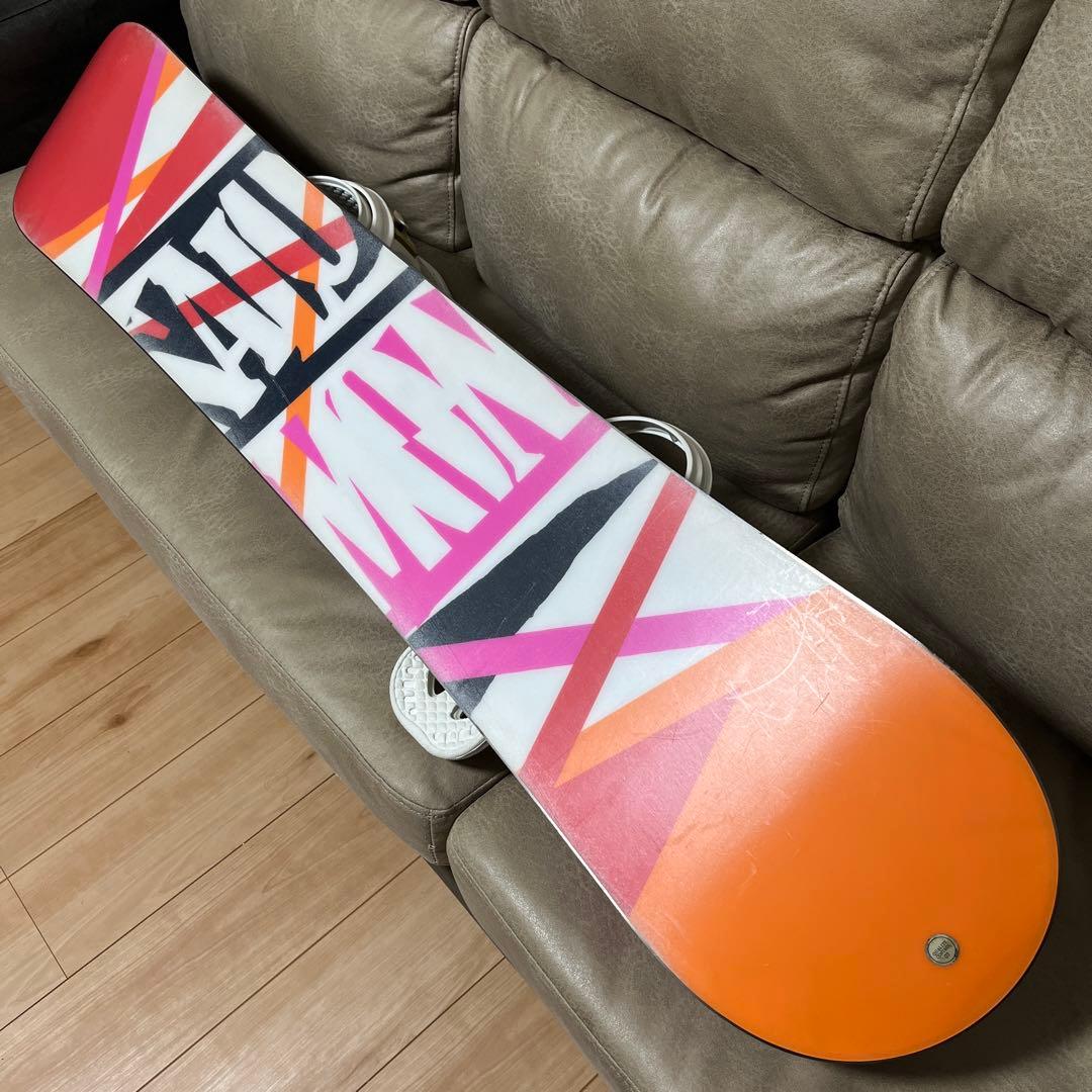 SALOMON SURFACE 142 × FLUX PR S