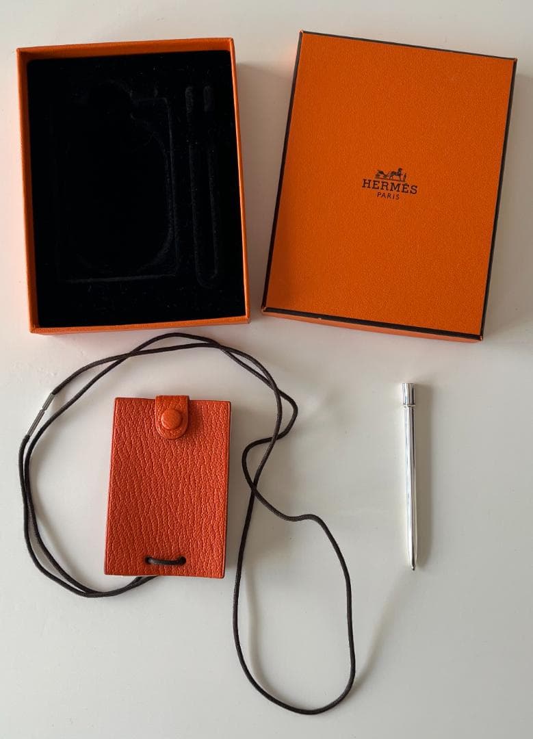 ＨＥＲＭＥＳ　エルメス　メモ帳　ネックストラップ付き　シャーペン付き　刻印あり