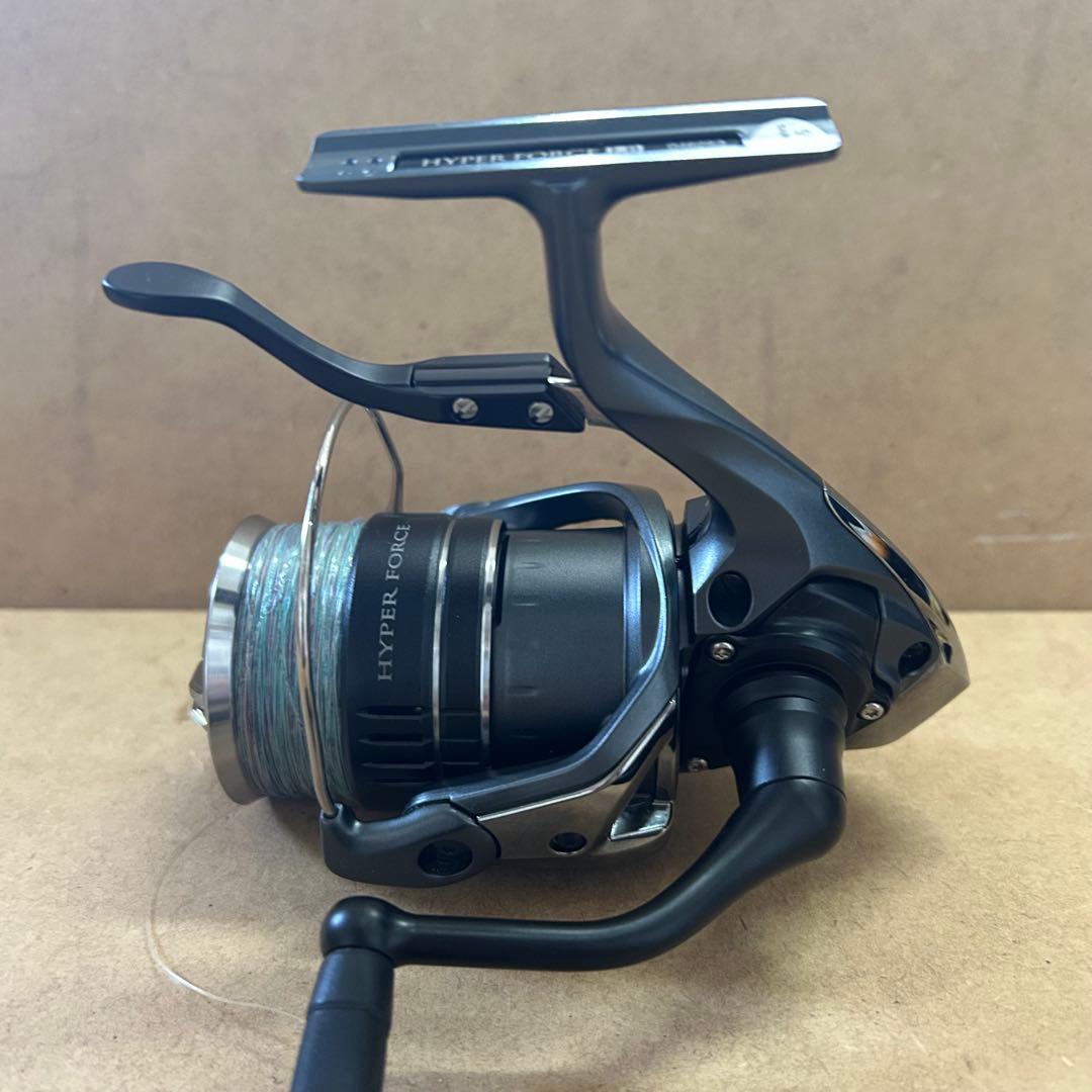 【美品】シマノ 23 ハイパーフォースLB C3000MHG リール