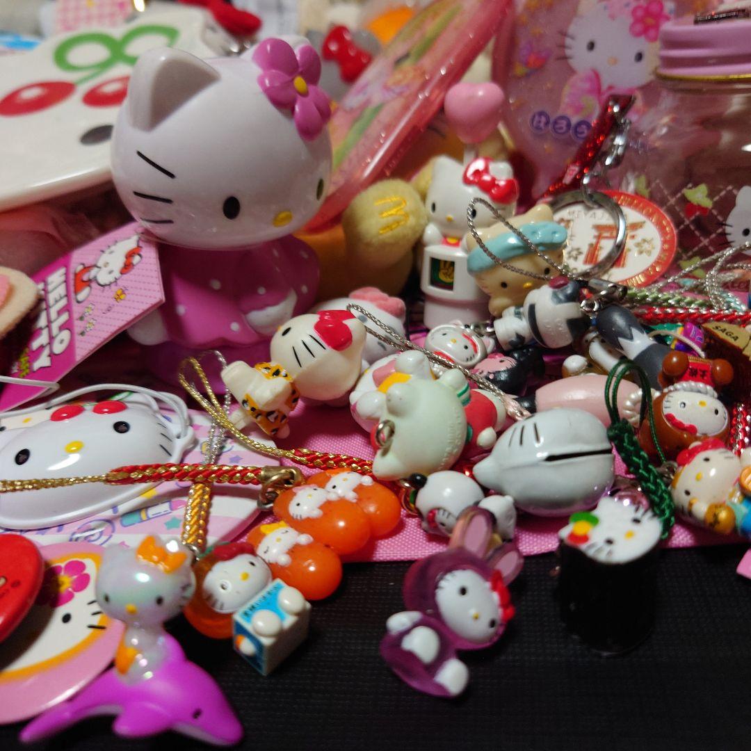 サンリオ ハローキティ 大量 グッズ まとめ売り ぬいぐるみ ストラップ 根付