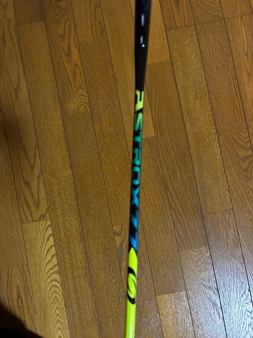 ASTROX 77 バドミントンラケット ケース付き