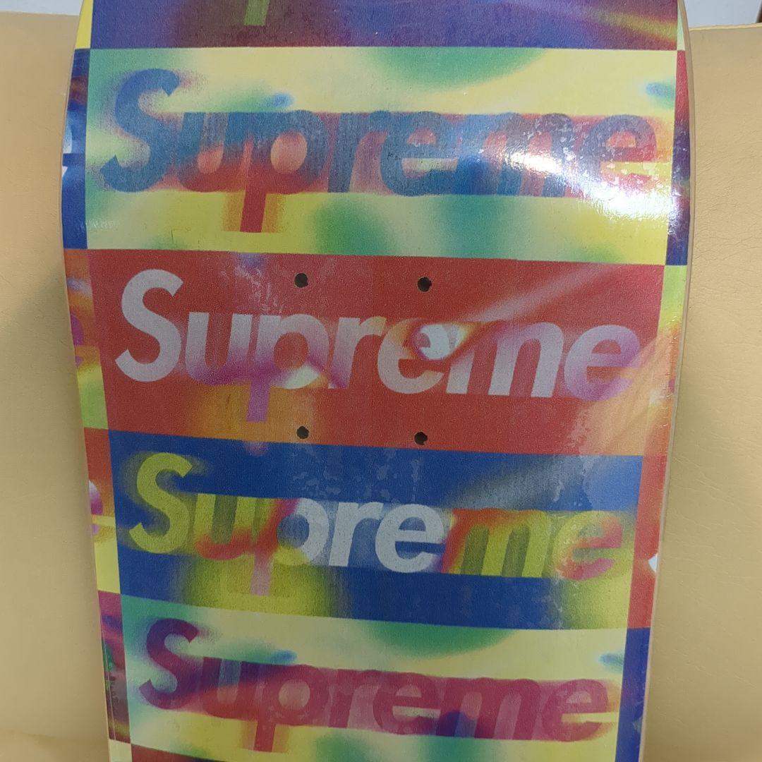 シュプリーム Distorted ロゴ スケートボード