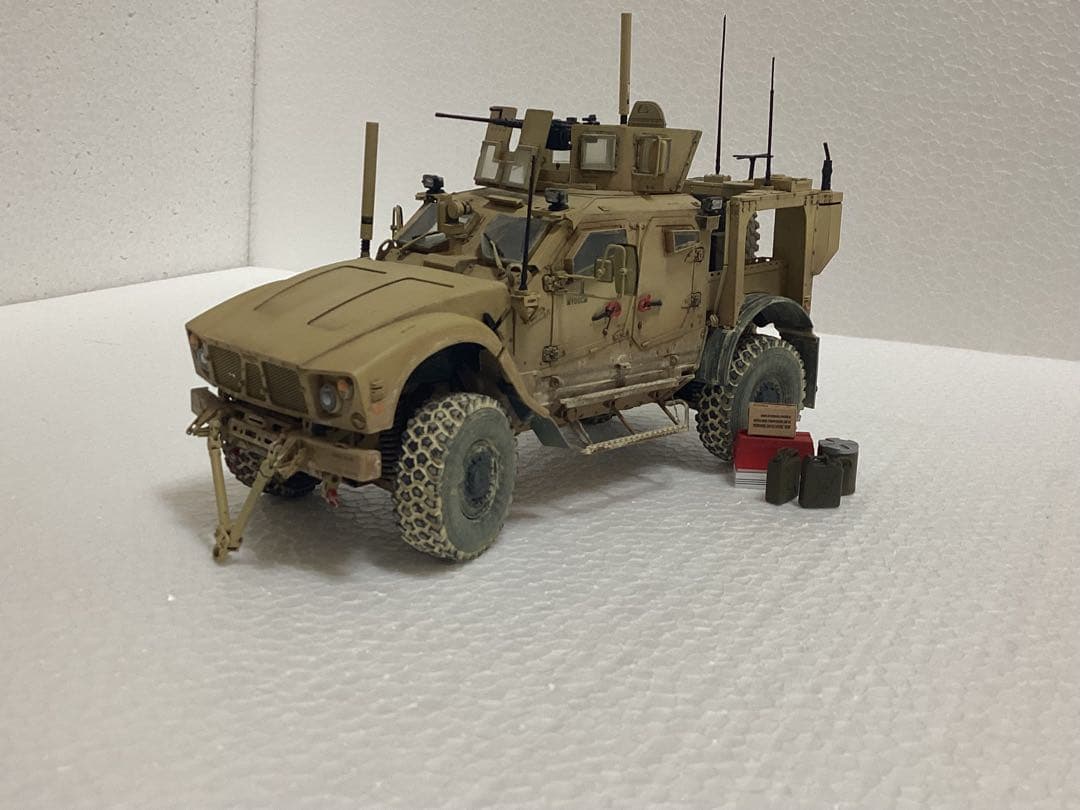 ライフィールド1/35 オシュコシュM-ATV