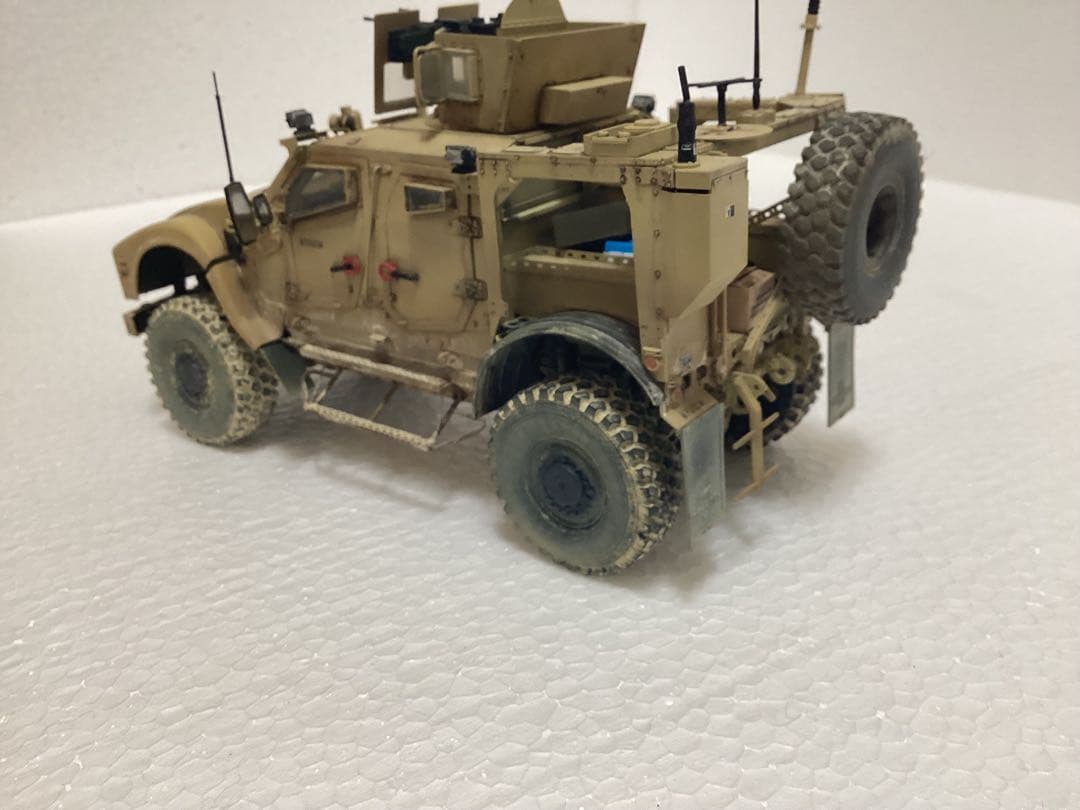 ライフィールド1/35 オシュコシュM-ATV