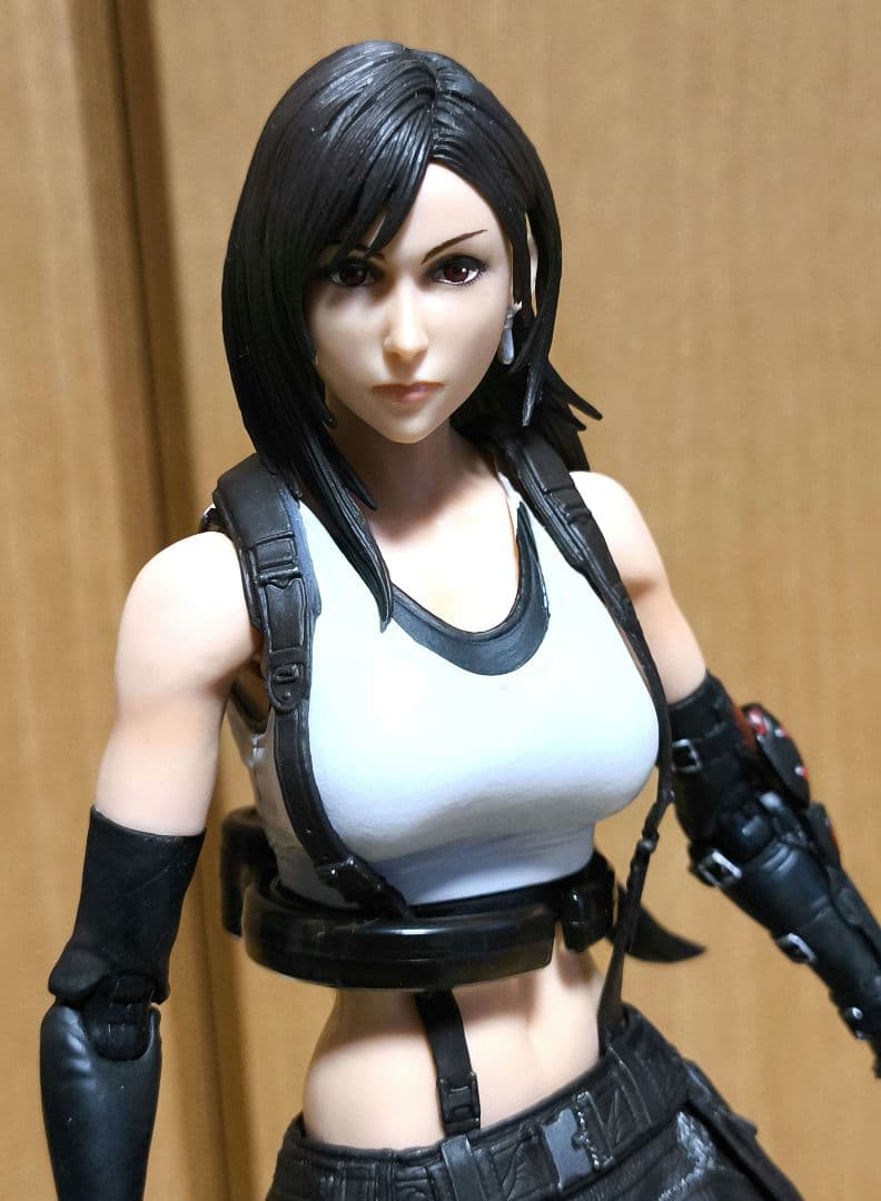 【リペイント】FF7 リメイク　プレイアーツ 改 ティファ・ロックハート