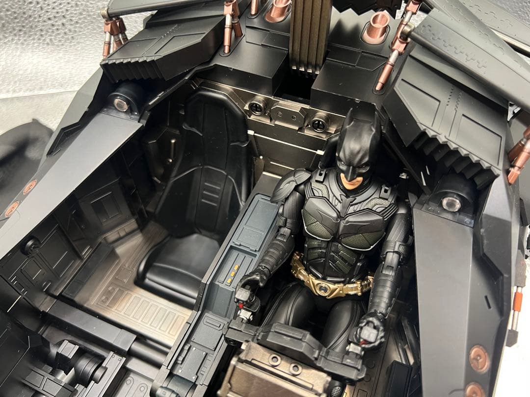 1/12 バットモービル とバットマンフィギュアキットの完成品(LED電飾)