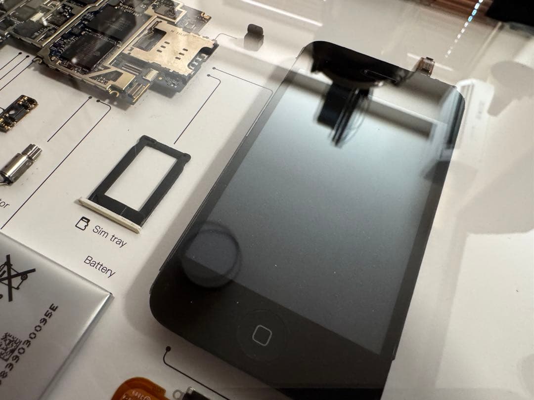 【GRID】 アップルiPhone 3Gホワイト分解標本フォトフレームApple