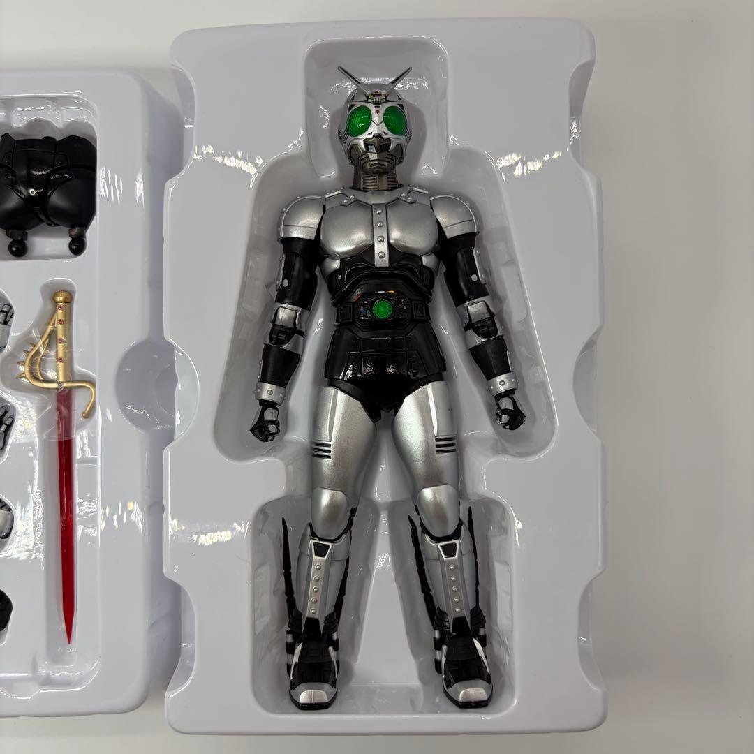 S.H.フィギュアーツ 真骨彫製法 真骨頂 ブラック シャドームーン