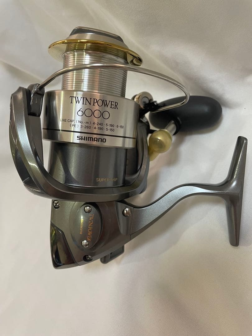 SHIMANO TWIN POWER 6000 スピニングリール
