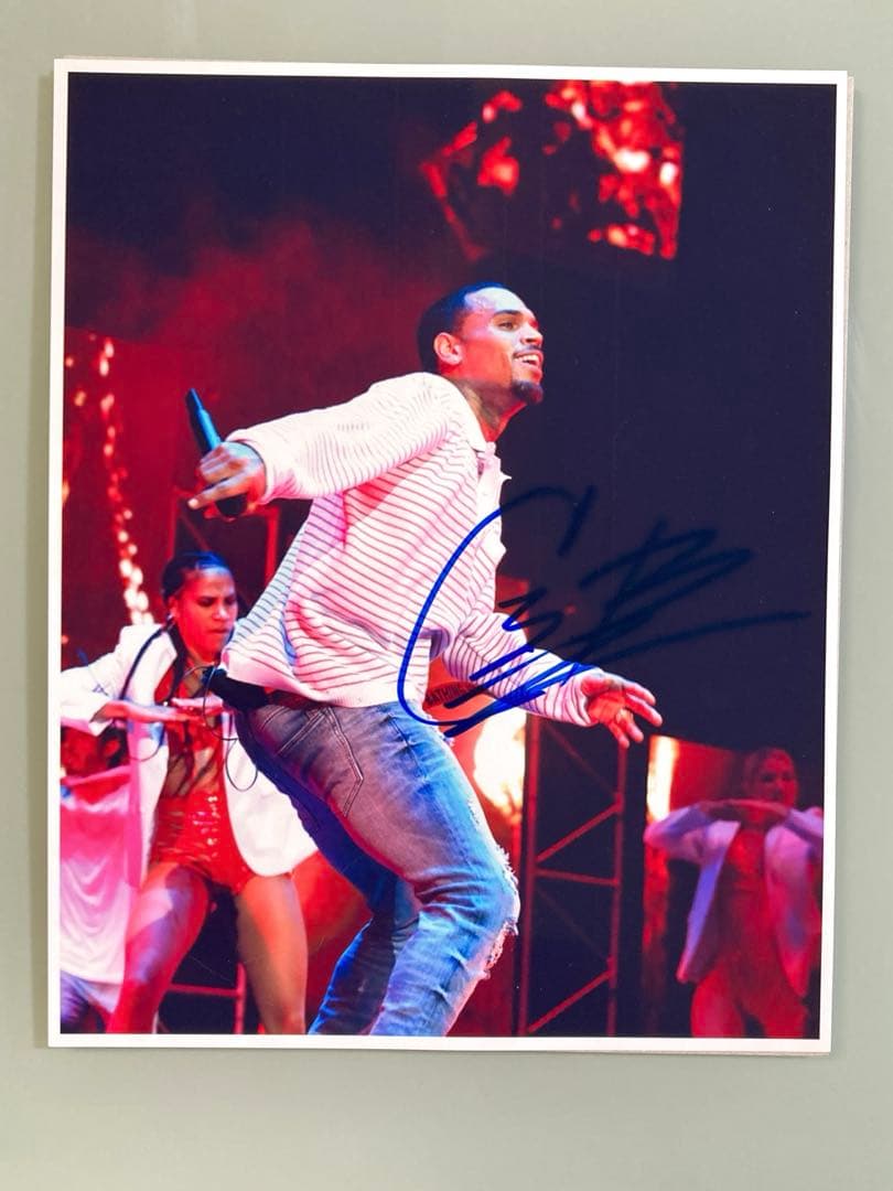 クリス・ブラウン直筆サイン入り超大型写真…Chris Brown