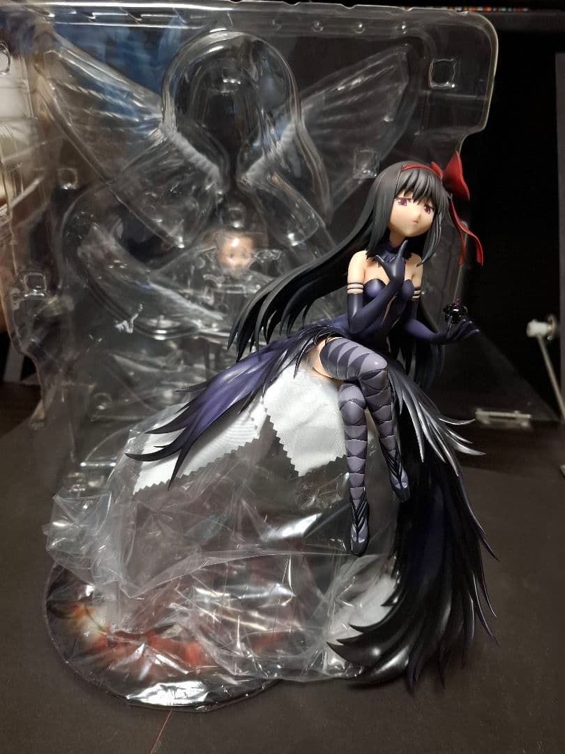 フィギュア　悪魔ほむら　開封品