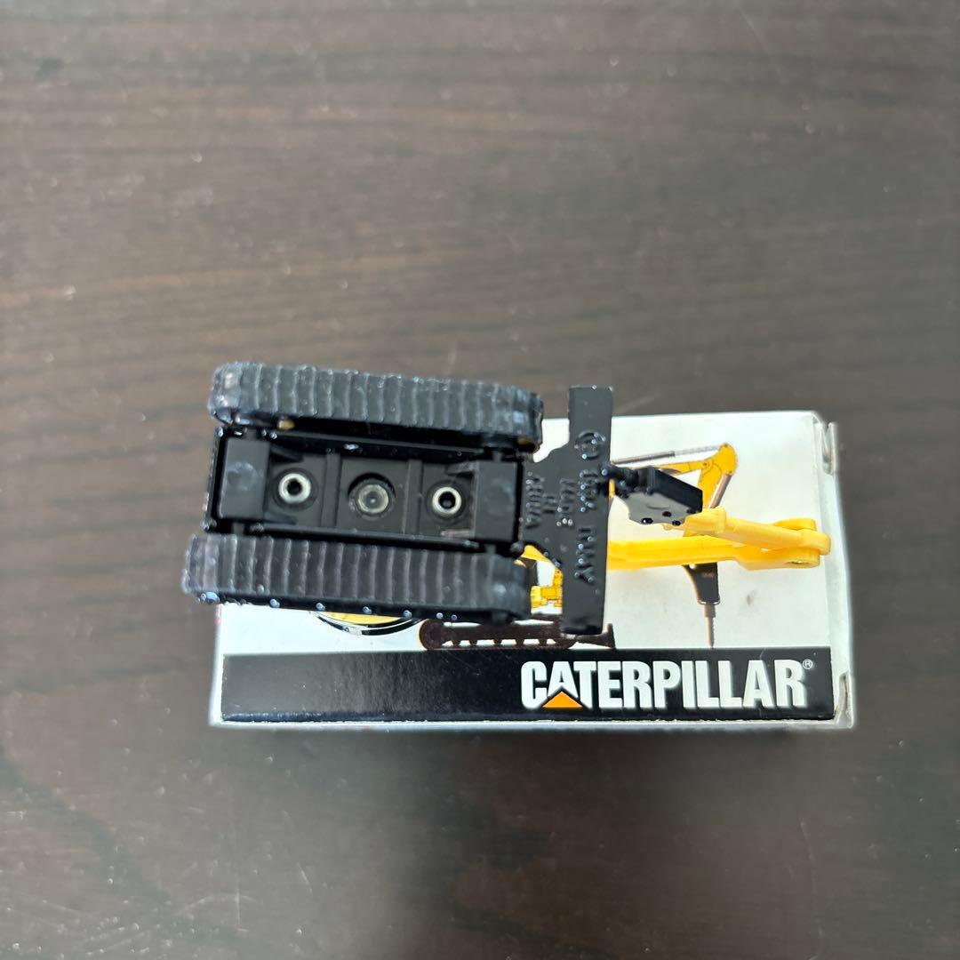 非売品　トミカ CAT 305 CR CATERPILLAR