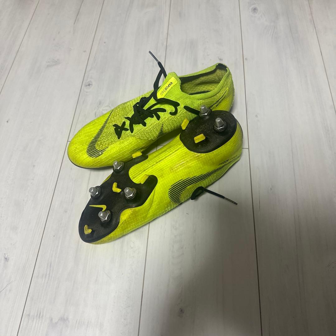 ナイキマーキュリアル取替式(トップモデル)