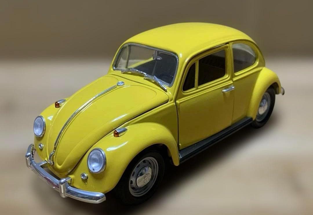 ミニカー　1/18 VW　フォルクスワーゲン　ビートル　1967　イエロー