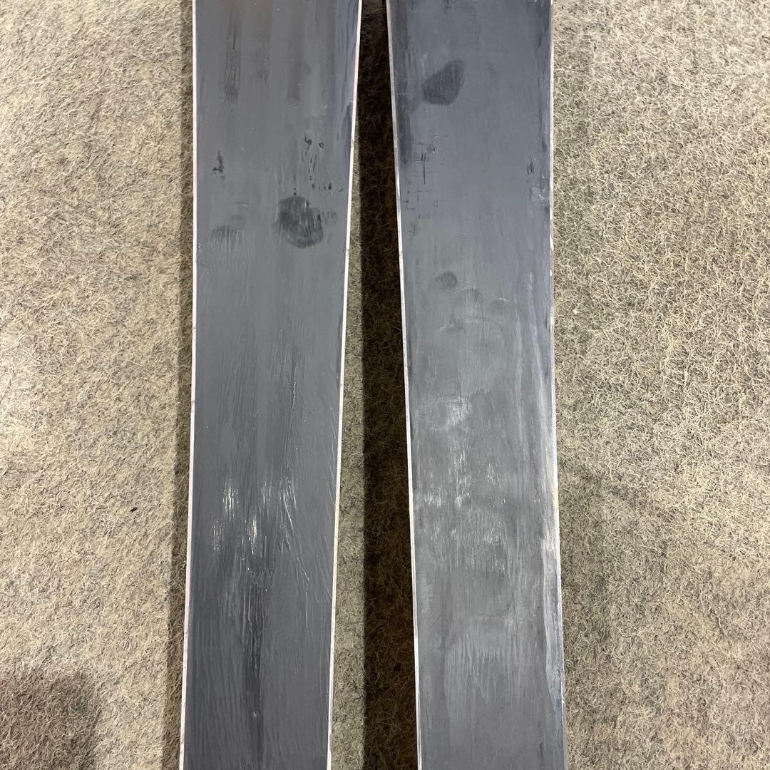 HEADのスキー板　160㎝