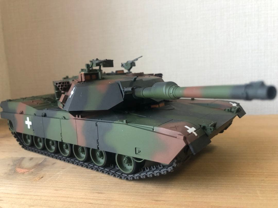 軍　M1A1 戦車　プラモデル