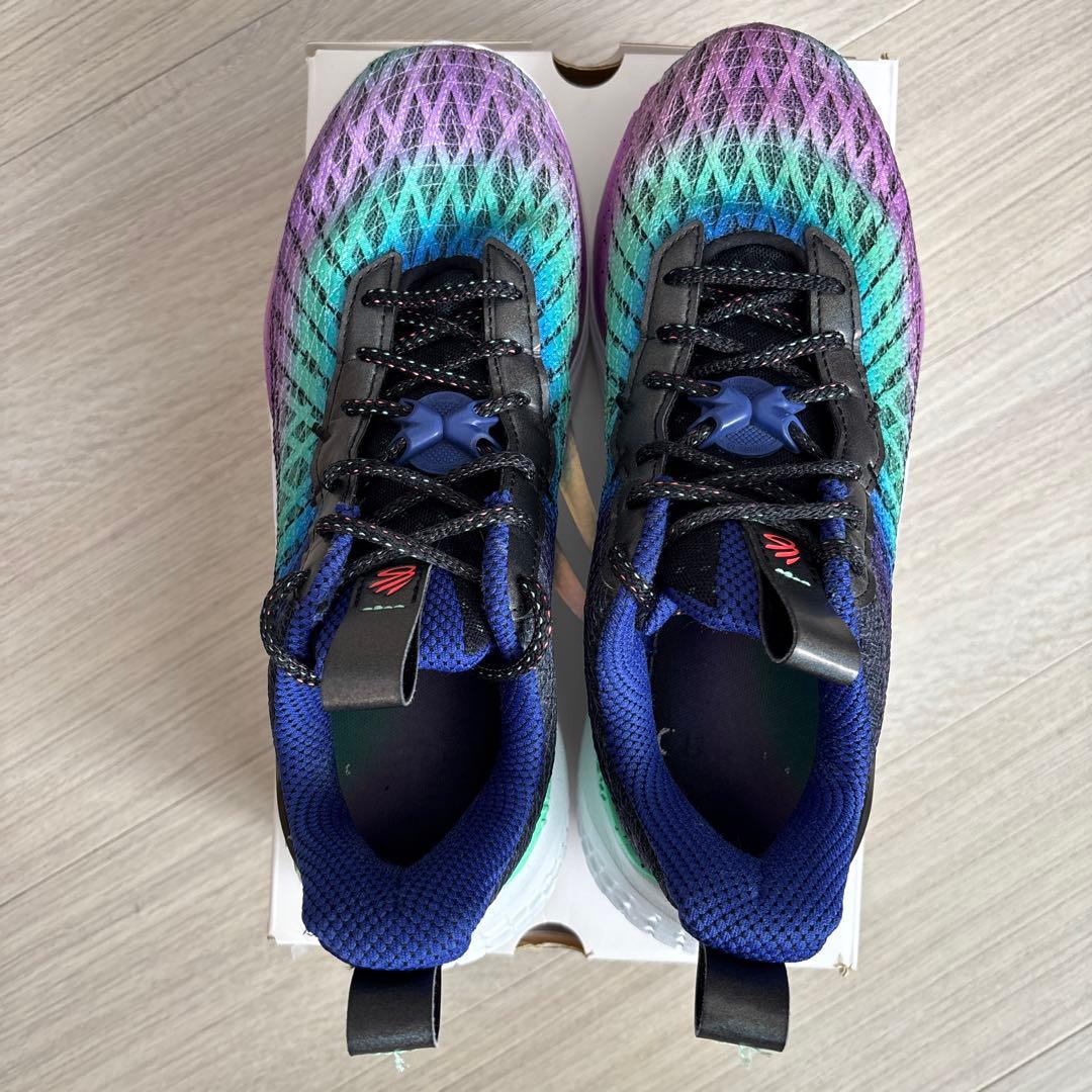 Curry シューズ グラデーションカラー