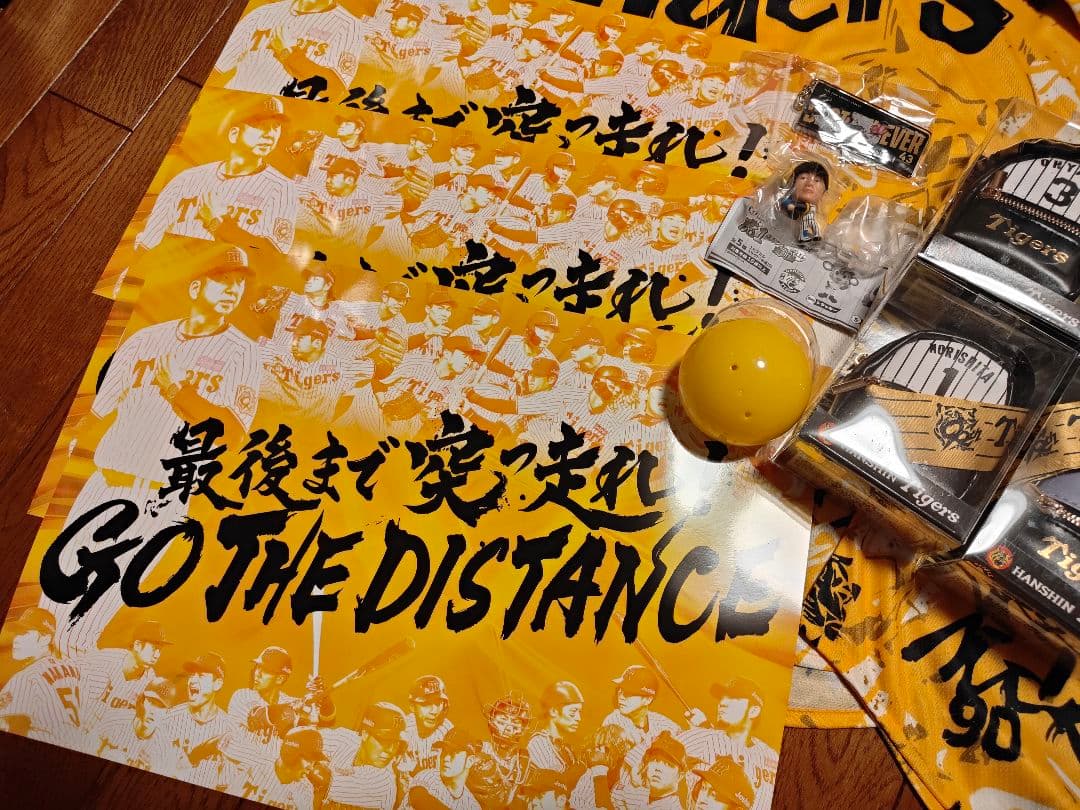 阪神タイガース スカーフチャームリュック シャツ ウル虎 ユニフォーム ポスター