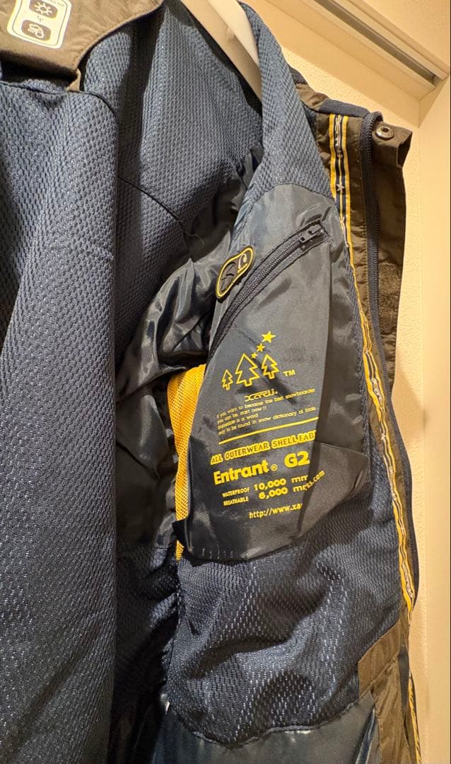 xandi レディーススノーボードウェア　上下セット