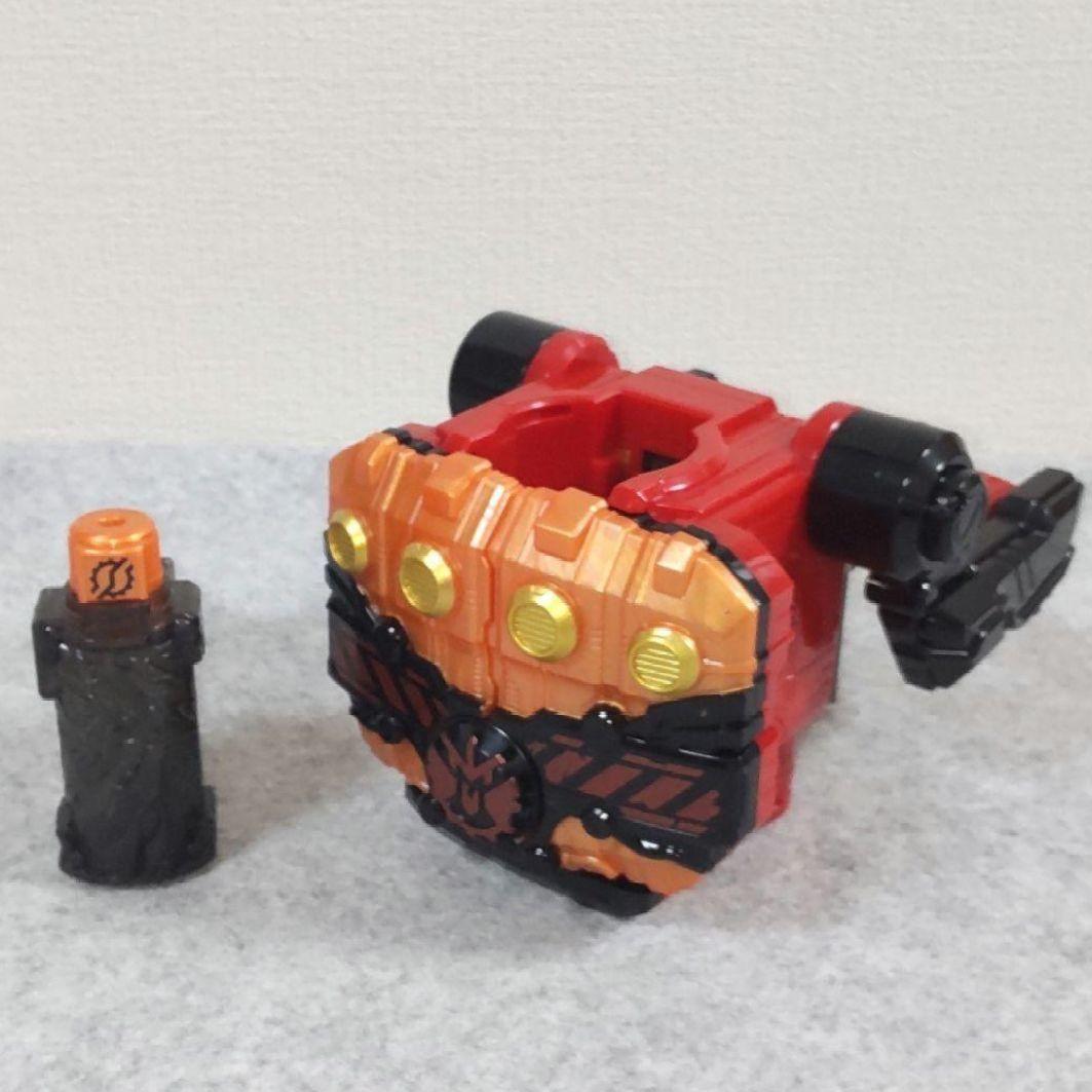 DXビルドドライバー　クローズマグマナックル　クローズドラゴン　万丈龍我セット