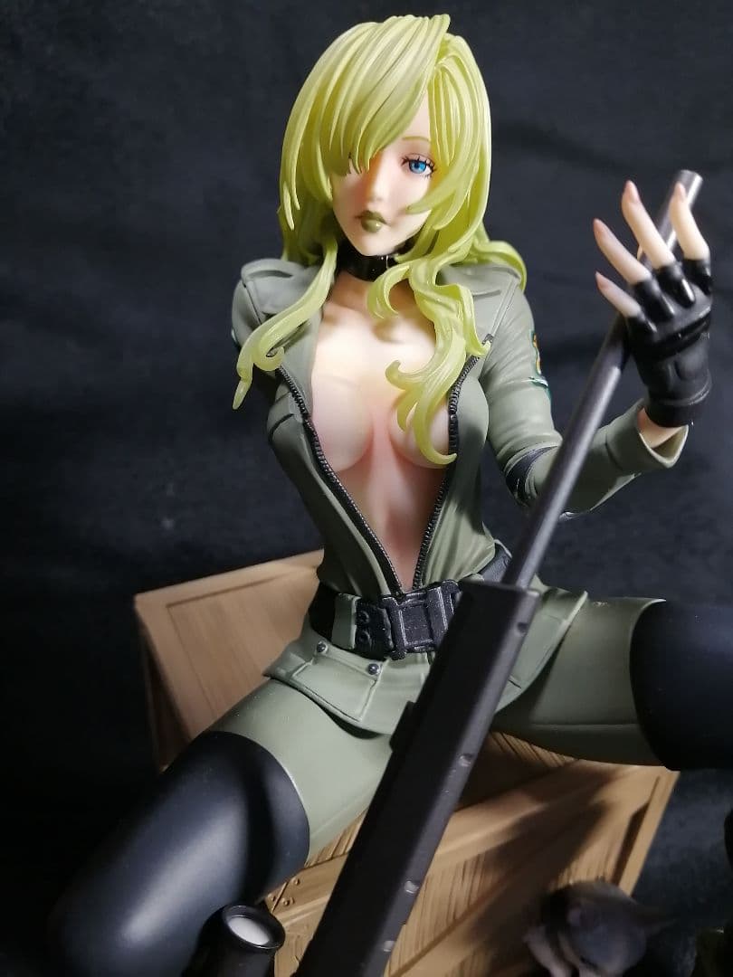 箱無し 中古美品　メタルギア ソリッド 美少女 スナイパーウルフ フィギュア