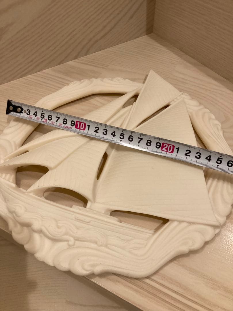 ホワイトクリームカラー　帆船デザイン装飾品