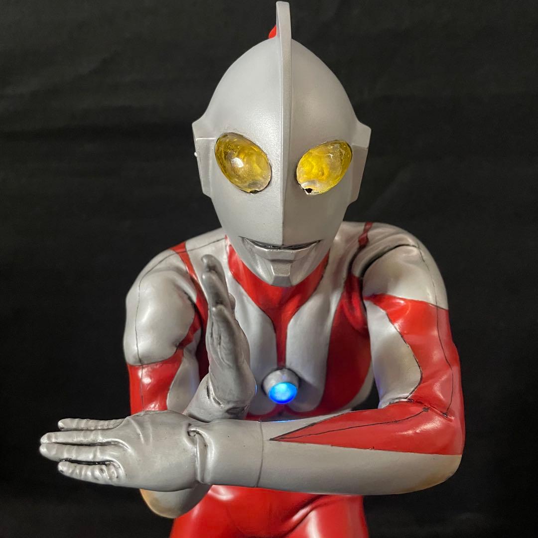 海洋堂ウルトラマンソフビリペイント完成品