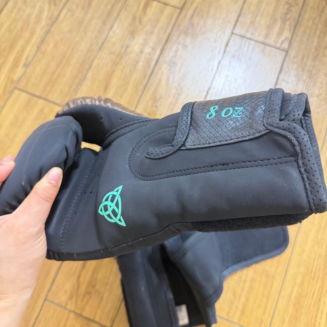 激レア Venum アサシンクリード ボクシンググローブ