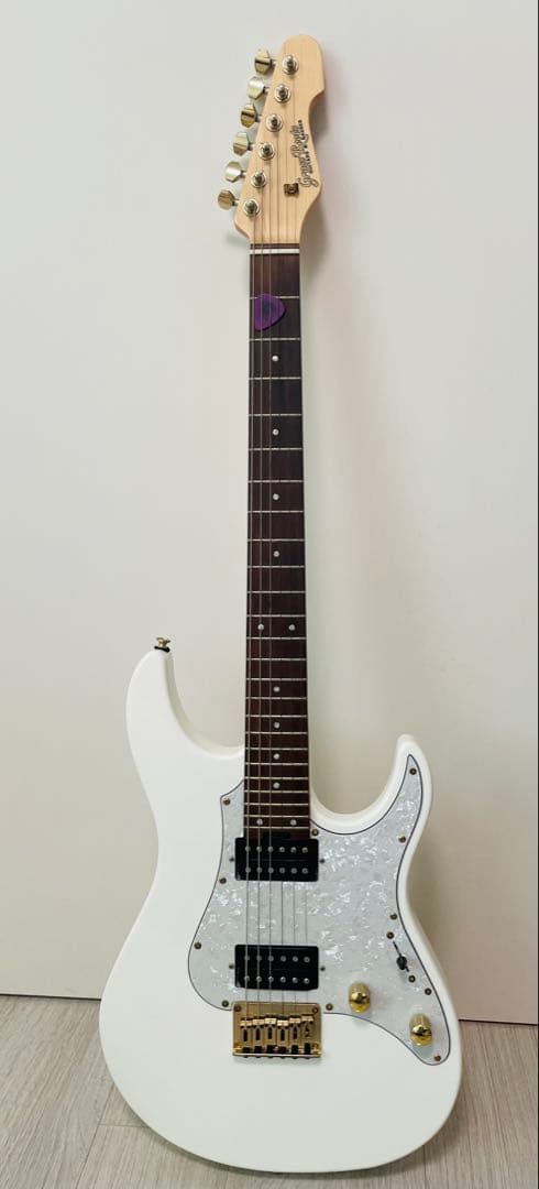 GrassRoots G-SN-45DX  White 白エレキギター