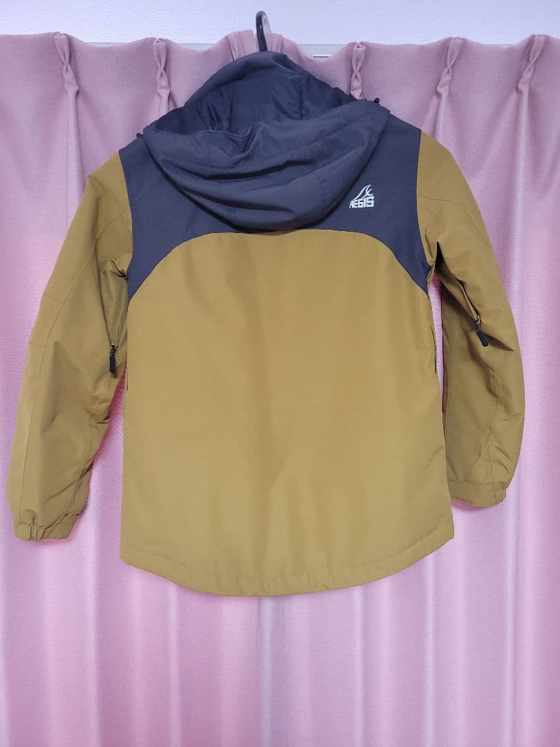 ワークマン　イージス　スノーウエア　限定品