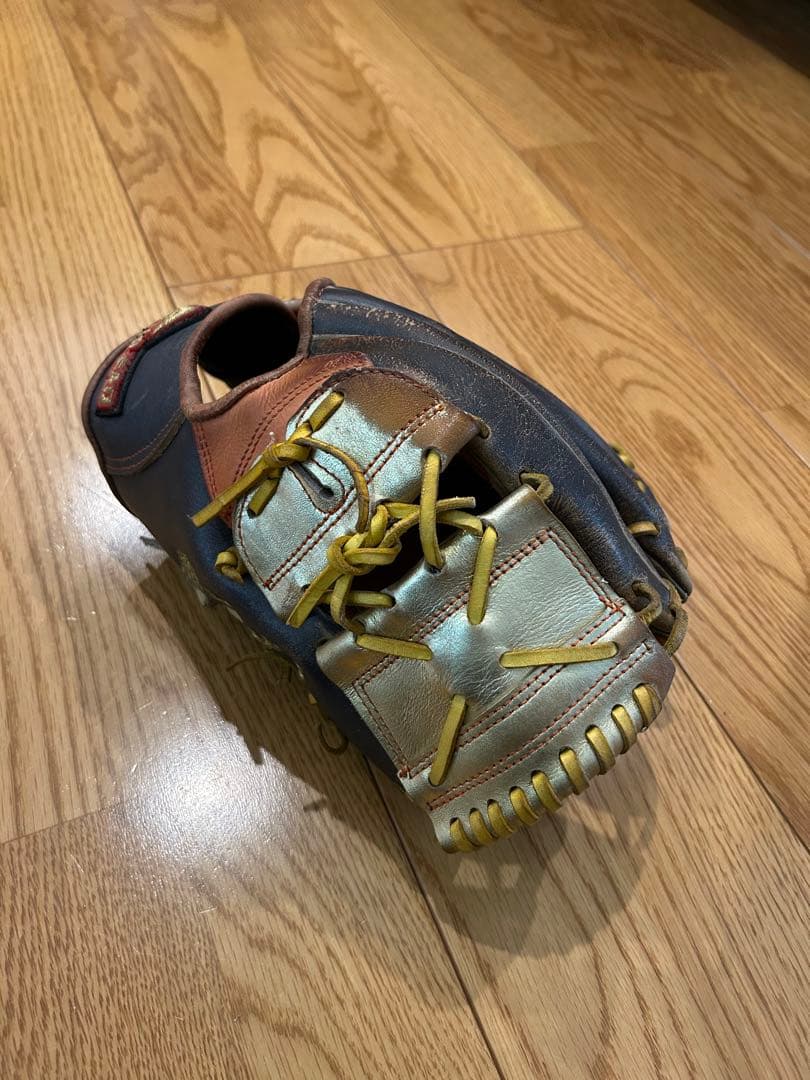 アスリード　内野手用グローブ