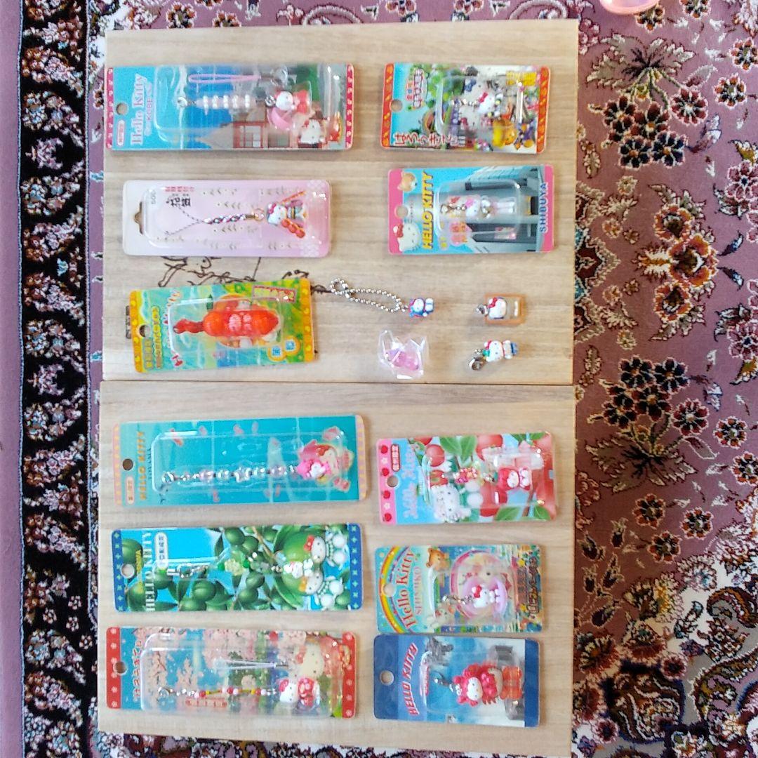 ご当地キティ　キーホルダー　根付け　ストラップ　134個 ハローキティ