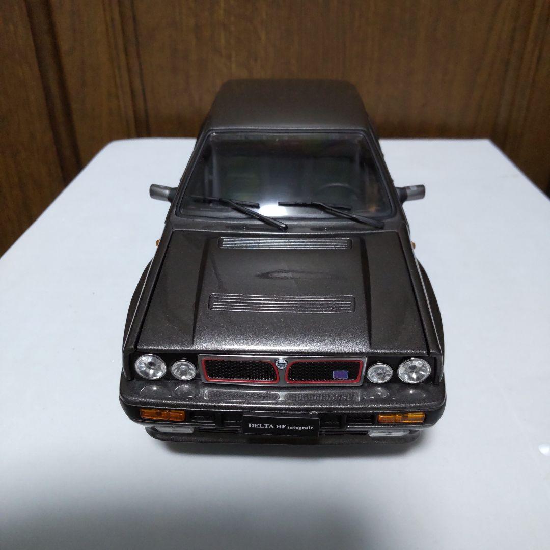 ランチア デルタ HF インテグラーレ 16V グリジオクォーツ サンスター