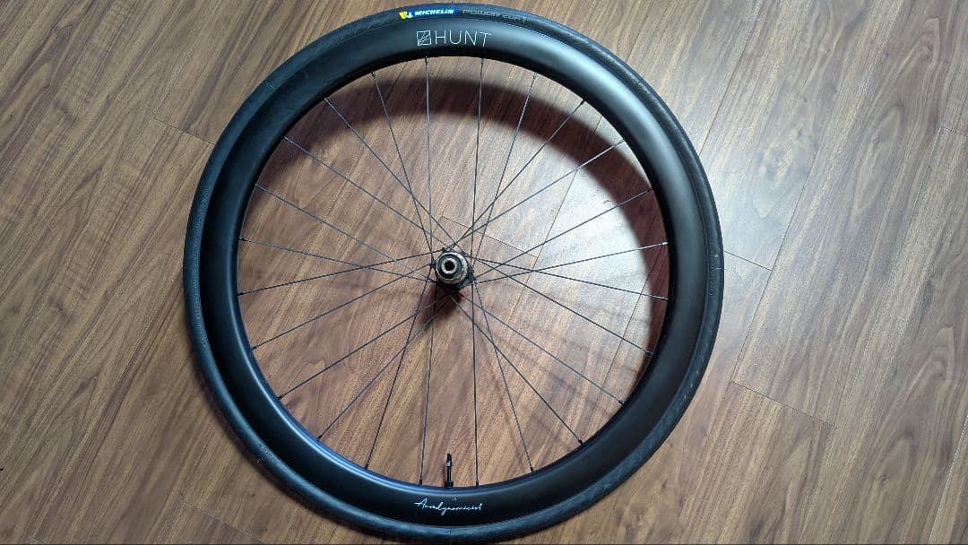 HUNT 44 Aerodynamicist Carbon Disc ホイール
