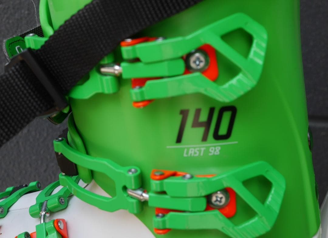 ダルベロ　スキーブーツ　DRS 140 （シェルのみ中古）