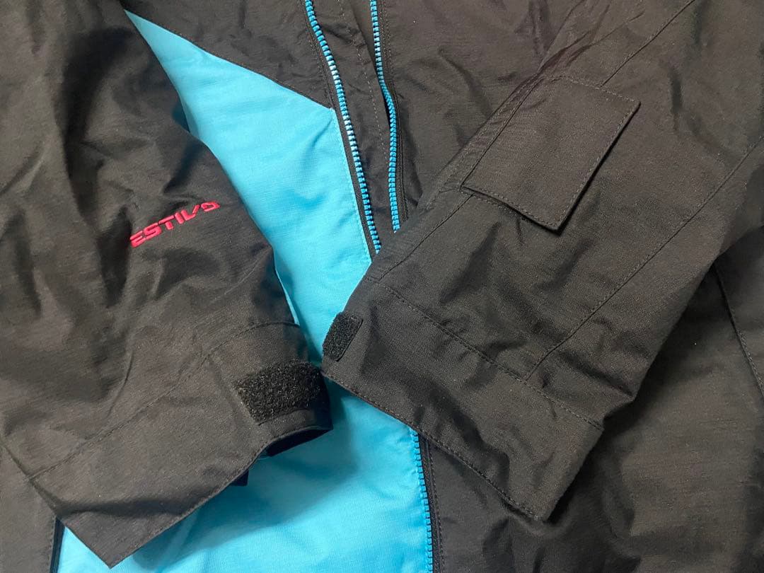 e569☆ESTIVO ゴールドウインスノースキーウェア Lサイズ 上下セット