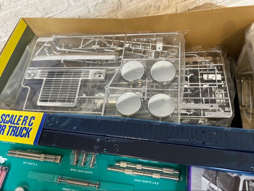 タミヤ 1/14スケールラジコン　グローブライナー