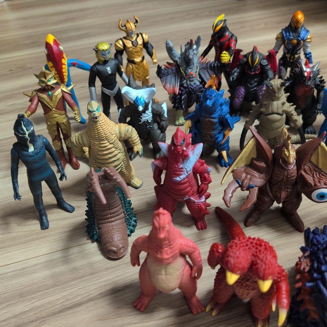 ウルトラマンシリーズ 怪獣フィギュア 35体　セット