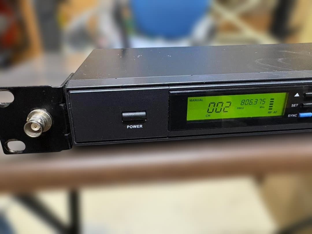 CLASSIC PRO CW802PLUS ワイヤレスマイクシステム